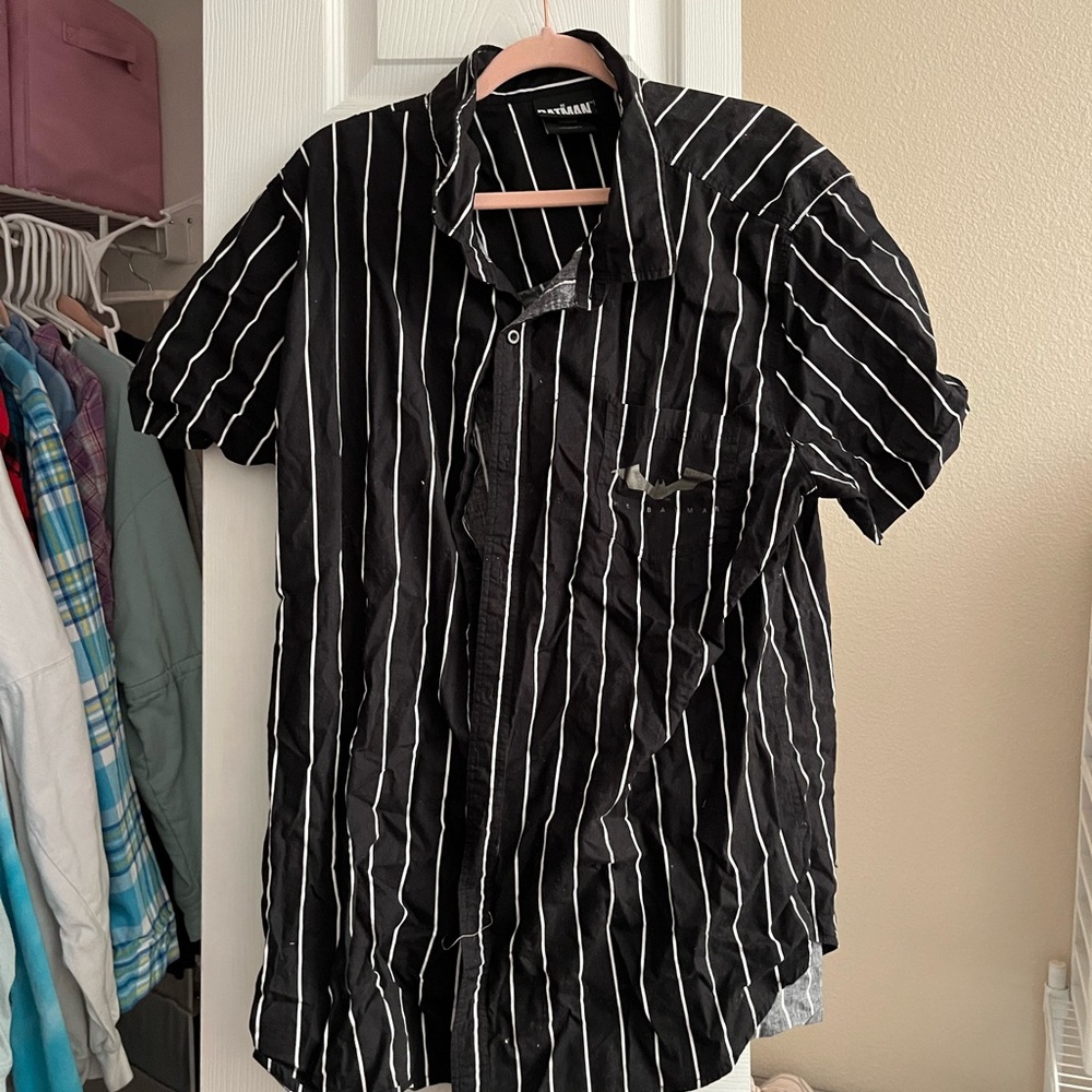 Men’s Batman Short Sleeve Button Down